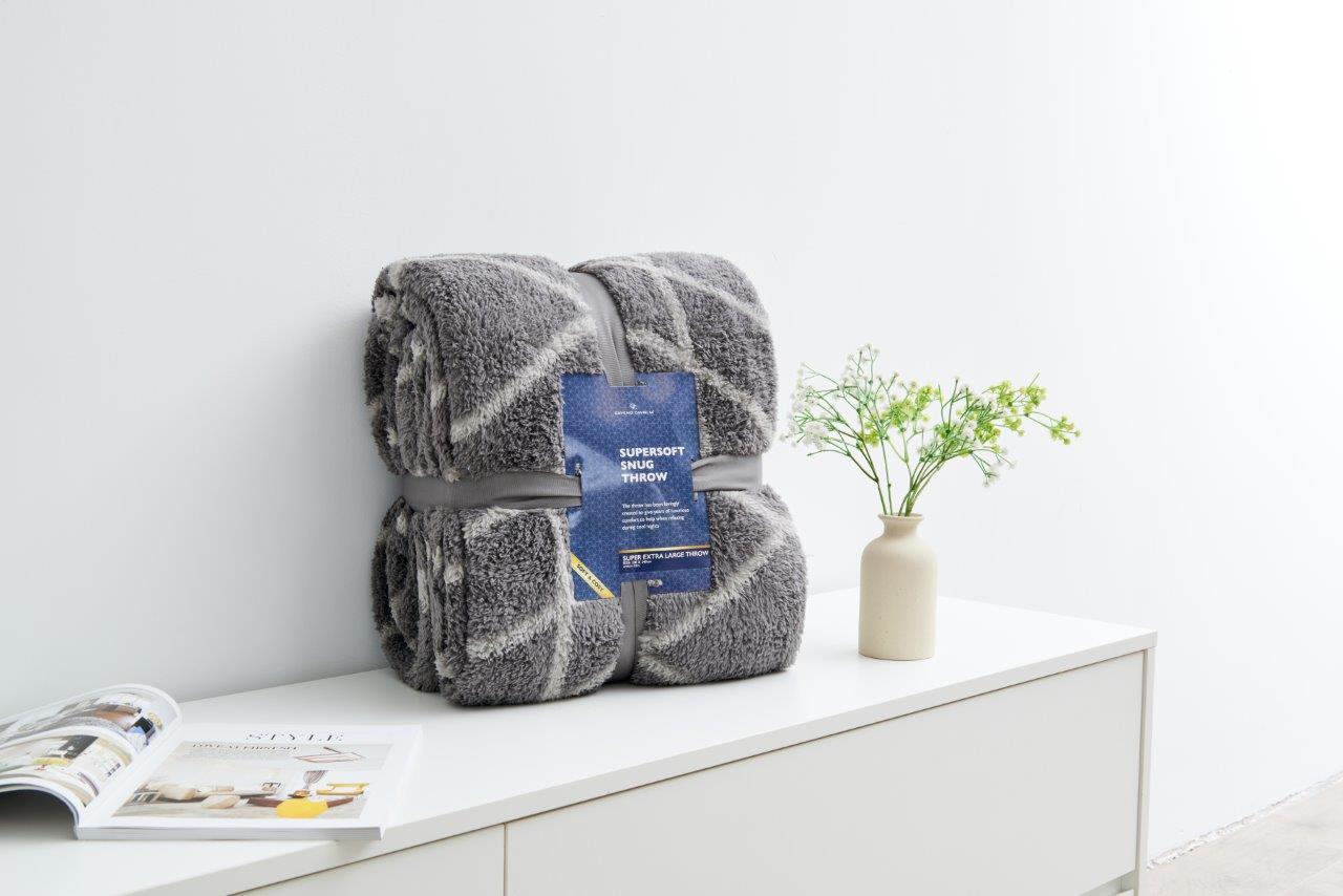 TEDDY ELY GEO THROW