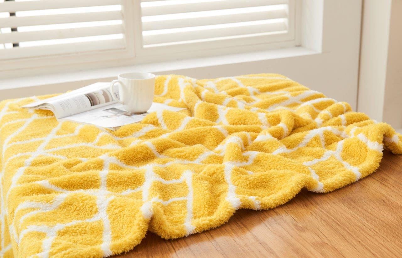TEDDY ELY GEO THROW