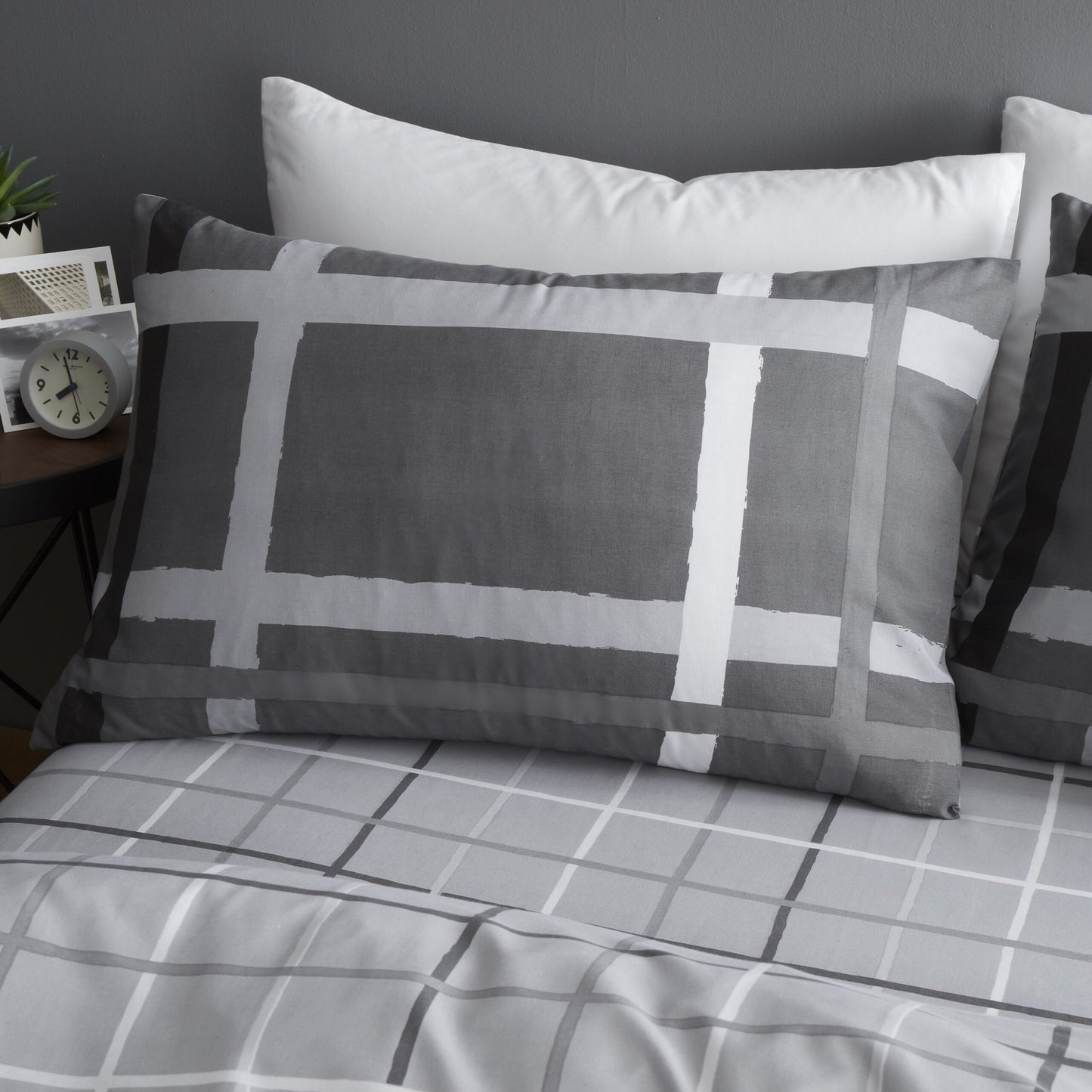 HAPPY DAZE STRIPE DUVET SET