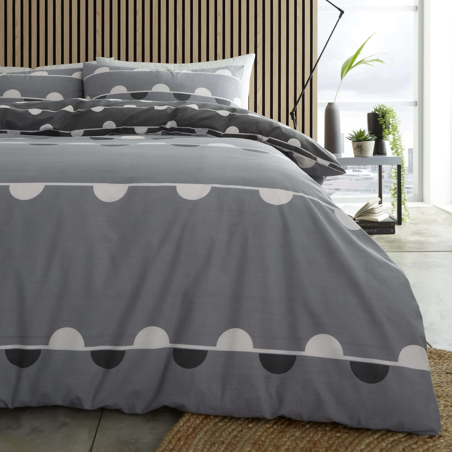 Simple Reversible Geo Printed Duvet Set