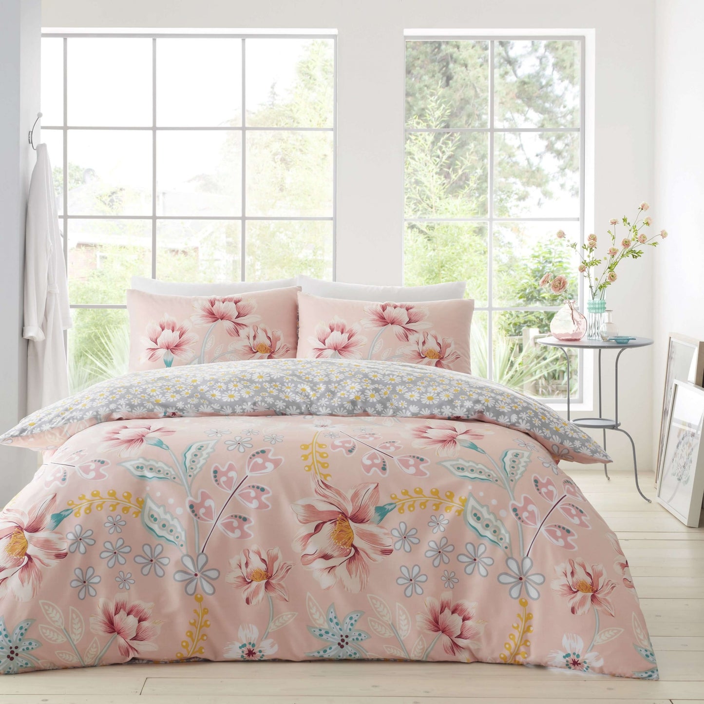 Stella Paisley Floral Printed Duvet Set