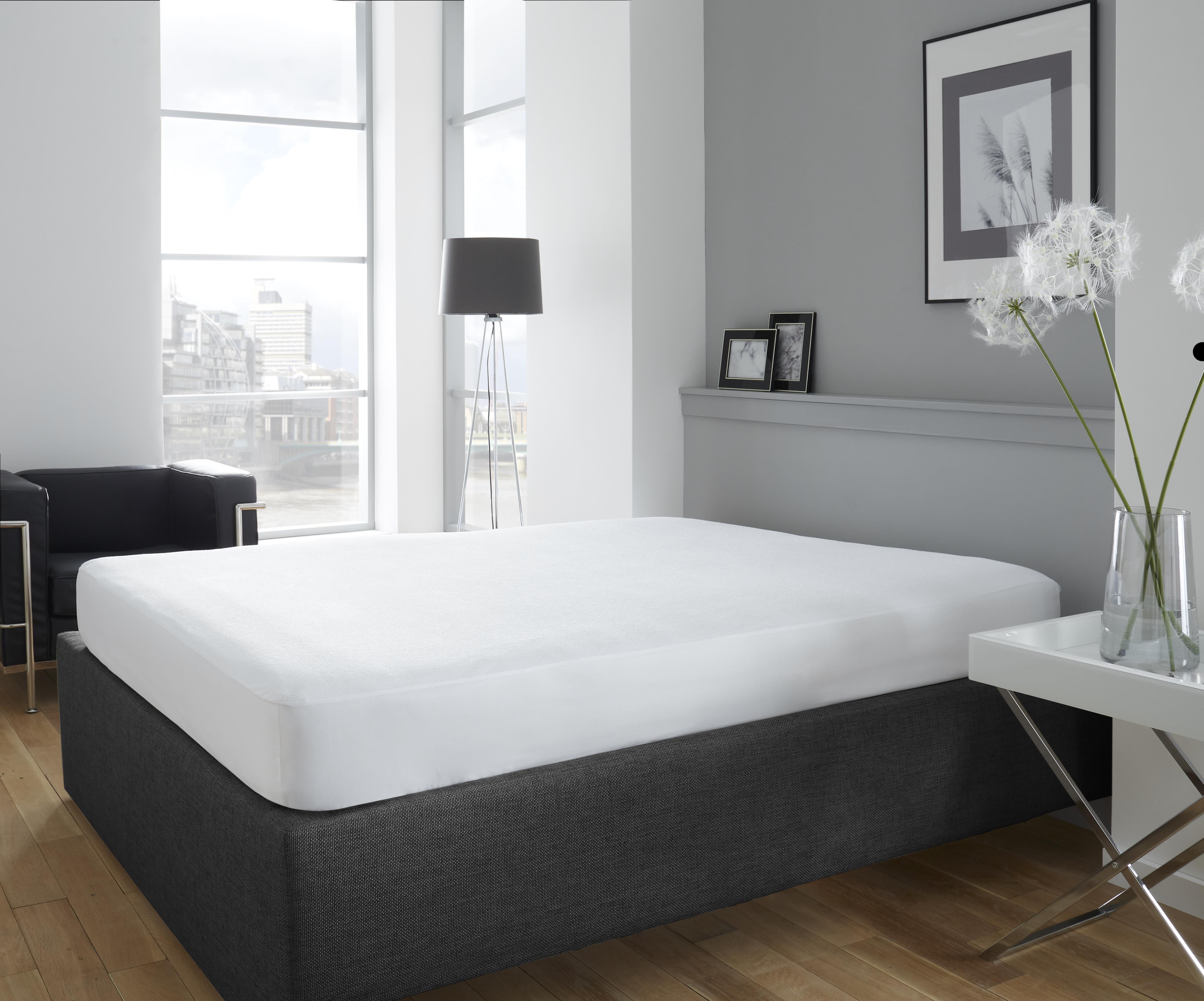 sleepcomfort waterproof towelling mattress protector